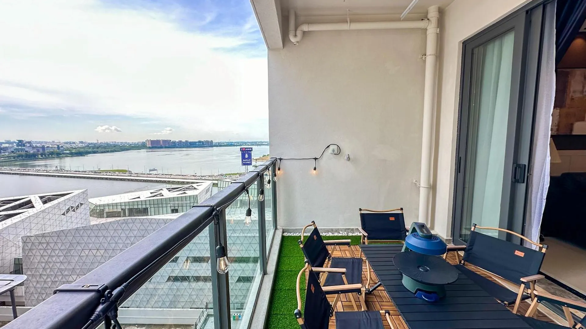 Apartment R&F Princess Cove By Nest Home At Johor Bahru Malaysia